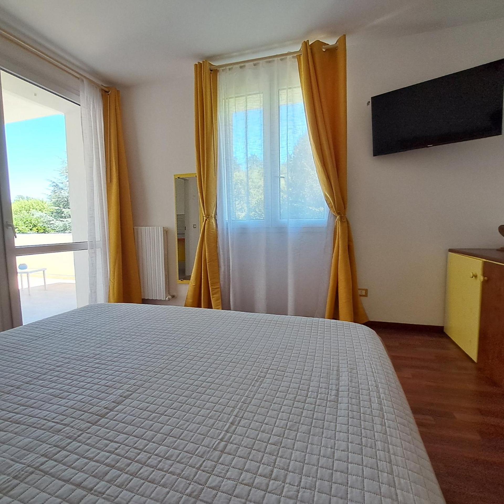 Bed and Breakfast Terrazzaponente Monte San Pietro Exterior foto